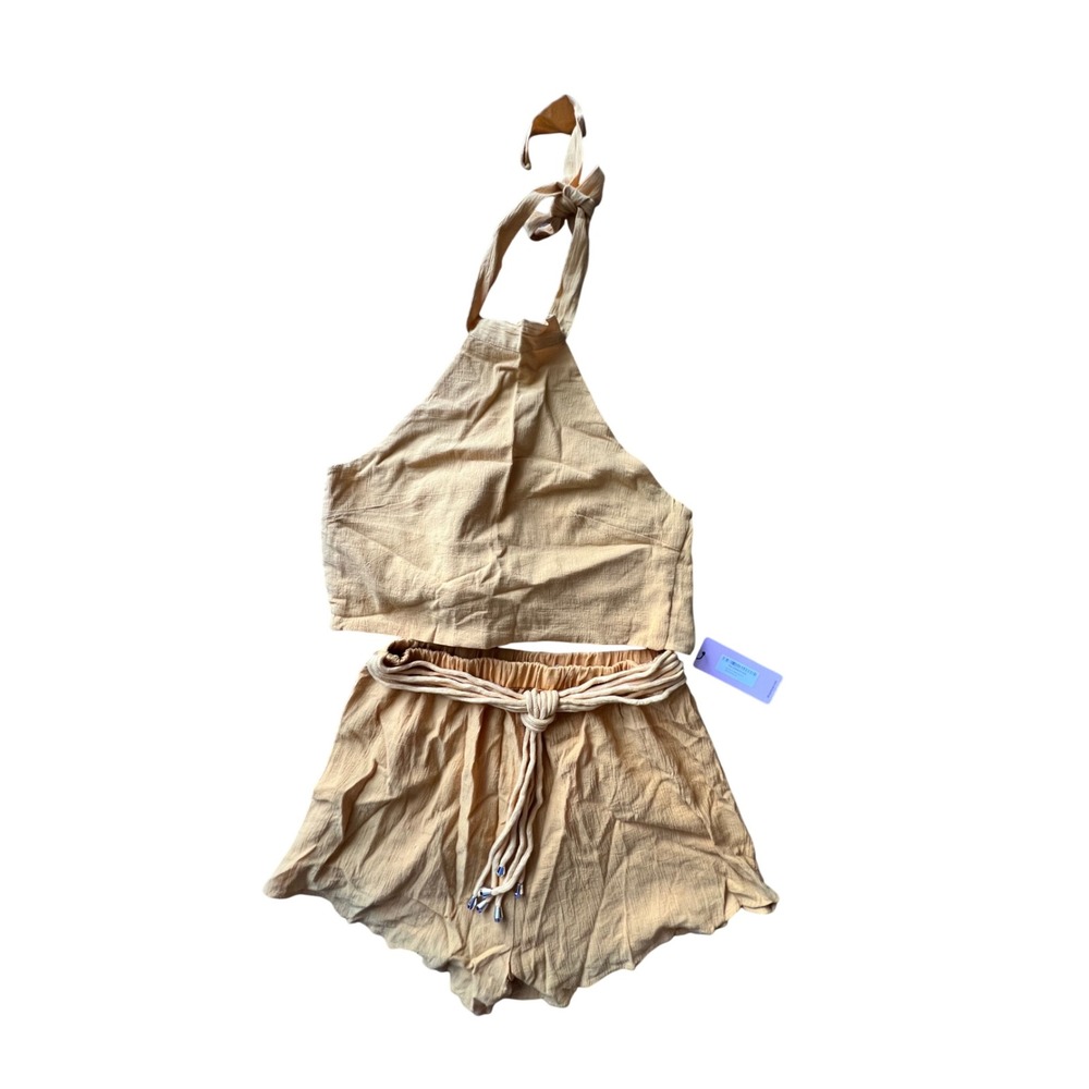 Two-Piece Halter Top and Shorts‎ Set with Tie Waist - Casual Summer Outfit